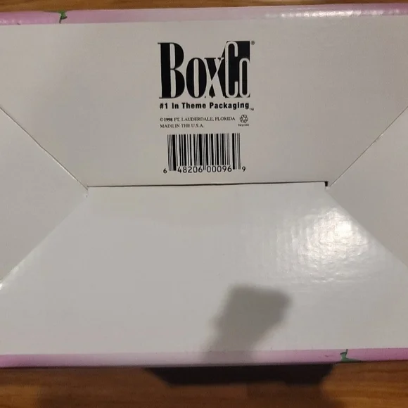 Colorful Party Favor Boxes - Picture 6 of 12